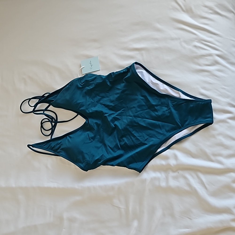 NWT Cupshe One Piece Tie Back High Thigh Swimsuit Size Large